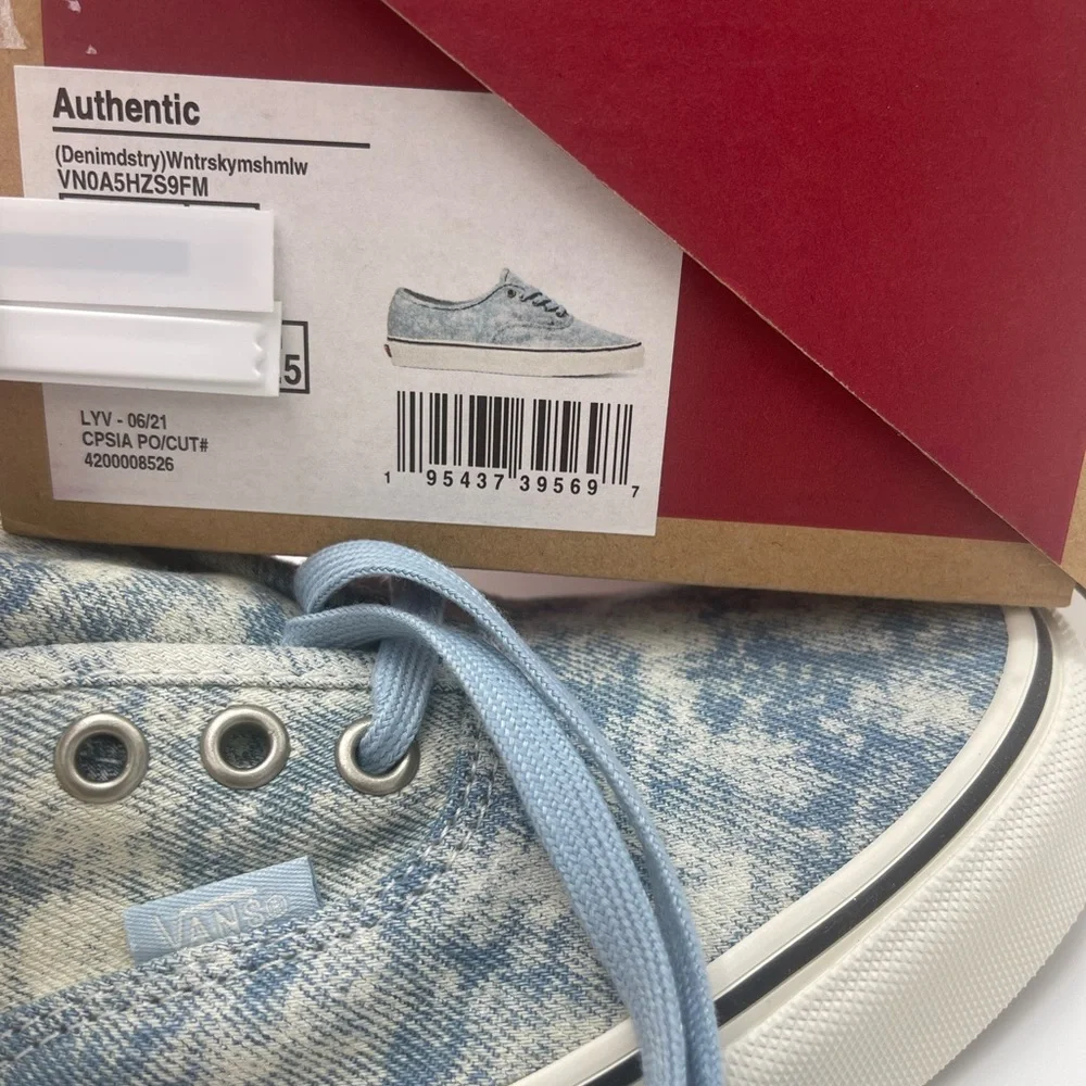 Vans WMNS Authentic
(Retro Mart) Multi/True White Sneakers 
VN0A348A40L - Picture 16 of 16